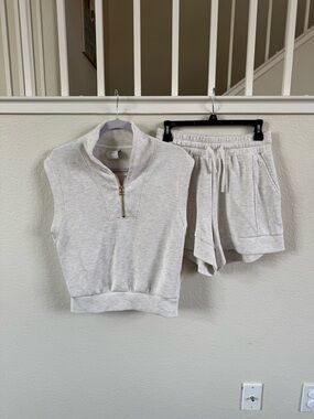 Varley Light Heather Gray Double Soft Set